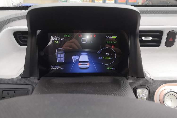 Used Wuling Hongguang MINIEV 2022 Macaron Premium Model – Lithium Iron Phosphate