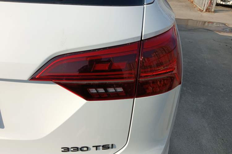 Used Volkswagen Tayron 2020 330TSI Two-Wheel Drive Luxury Smart Connectivity Version
