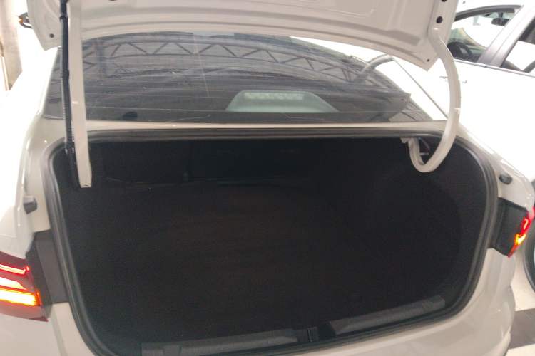 Used Volkswagen Lavida 2024 1.5L Automatic DeYi Edition
