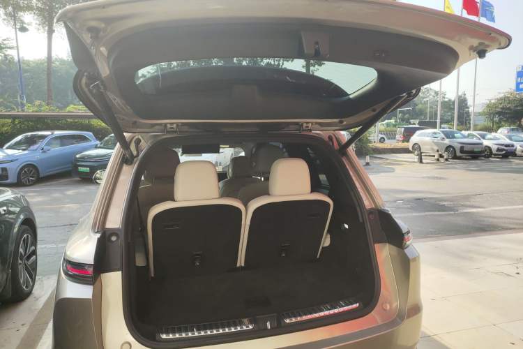 Used Li Auto L9 2024 Ultra Model
