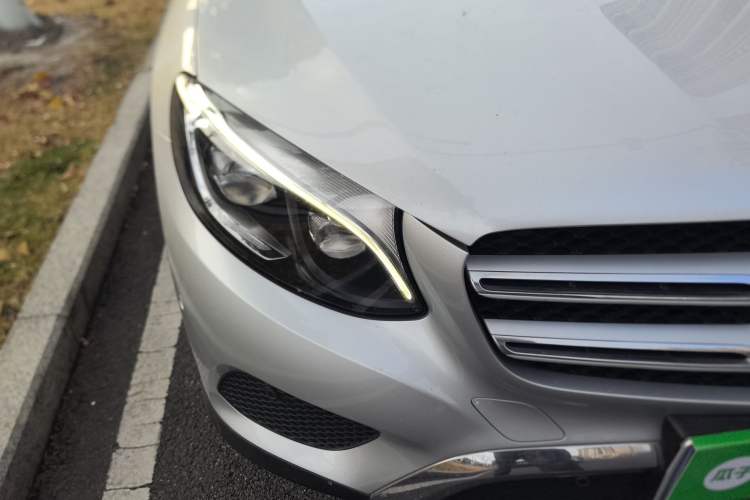 Used Mercedes-Benz GLC 2016 GLC 300 4MATIC Dynamic Model
