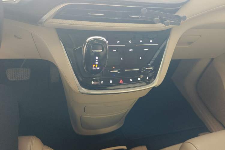 Used Buick GL8 2023 ES Lu Zun Deluxe Model
