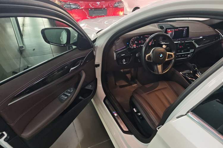 Used BMW 5 Series 2020 525Li M Sport Package