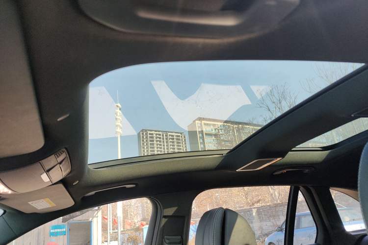 Used Mercedes-Benz GLC 2020 Facelift GLC 300 L 4MATIC Dynamic Edition
