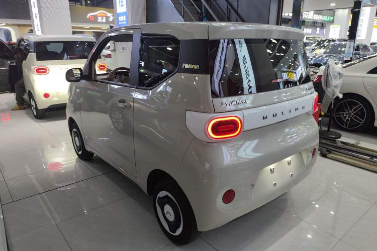 Used Wuling Hongguang MINIEV 2024 3rd Generation 215km Youth Edition
