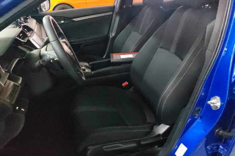 Used Honda Civic 2021 HATCHBACK 220TURBO CVT Trendy Cool Edition
