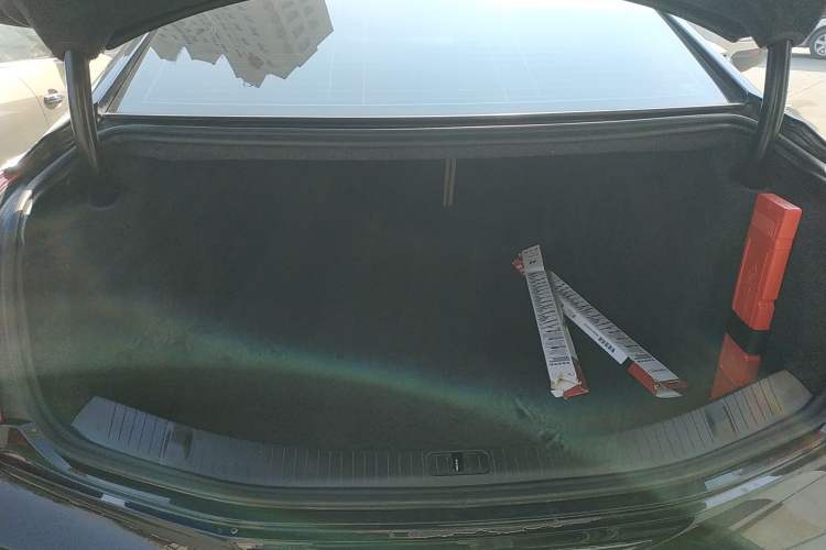 Used Cadillac XTS 2015 28T Comfort Model