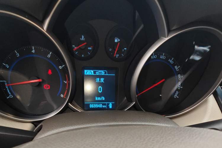 Used Chevrolet Cruze 2015 1.5L Classic SE MT
