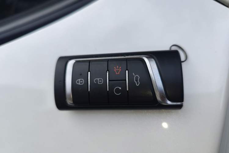 Used GAC Trumpchi GS8 2020 390T Two-Wheel Drive Luxury Smart Connectivity Version (7 Seats)
