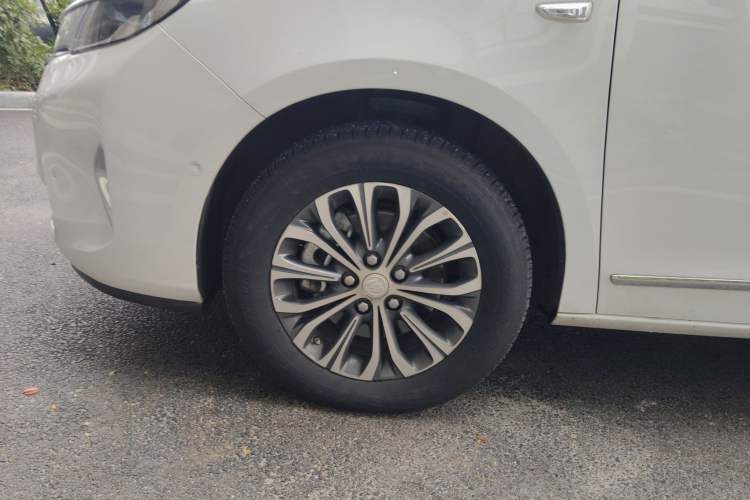 Used Buick GL8 2022 Land Executive Class 652T Prestige Model
