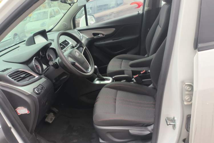 Used Buick Encore 2015 1.4T Automatic Two-Wheel Drive Urban Elite Version
