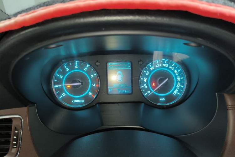 Used  Refine M5 2016 2.0T Gasoline Automatic Business Edition
