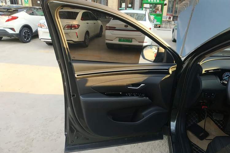 Used Hyundai Tucson 2022 Tucson L 2.0L Hybrid · Flagship Edition
