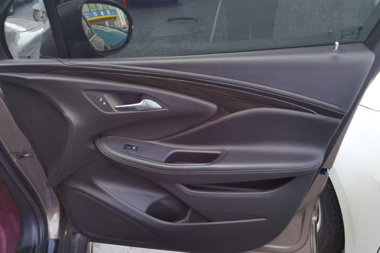 Used Buick Envision 2019 20T Two-Wheel Drive Leading Version China V Standard
