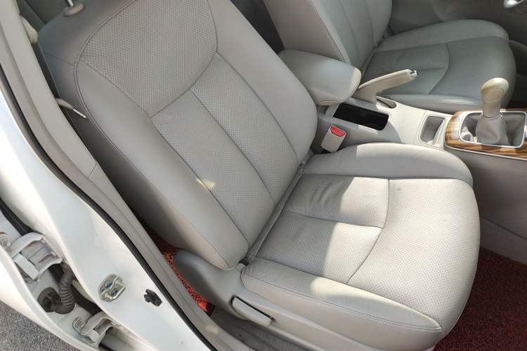 Used Nissan Sylphy 2012 1.6 XL Manual Luxury Edition
