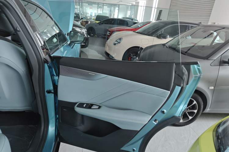 Used  S05 2024 510 Ultra Pure Electric Version
