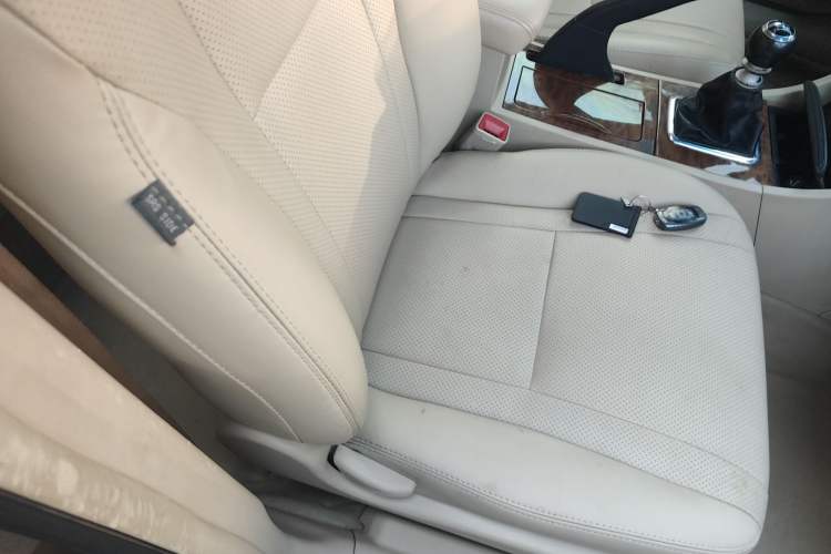 Used BYD G6 2012 1.5TI Manual Luxury Edition
