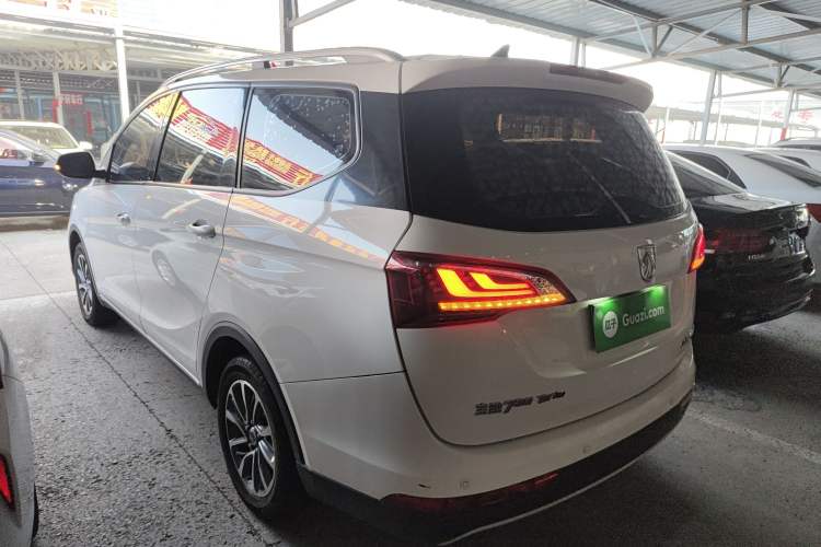 Used Baojun 730 2019 1.5T Manual Fashion Model 7-seater China VI
