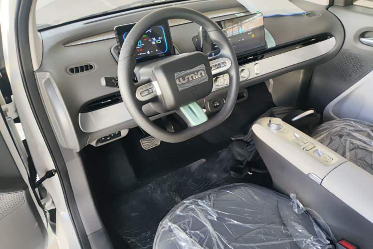 Used  Lumin 2025 205 km Xiangqin Version
