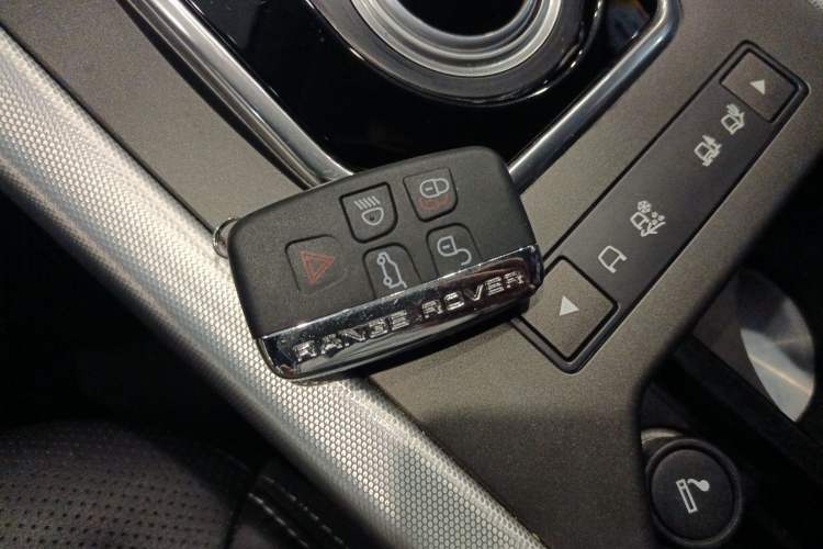 Used Land Rover Range Rover Evoque 2014 2.0T 5-Door Ignite Edition
