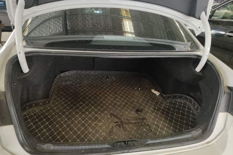 Used Volkswagen Lamando 2019 280TSI DSG Comfort Edition China VI standard
