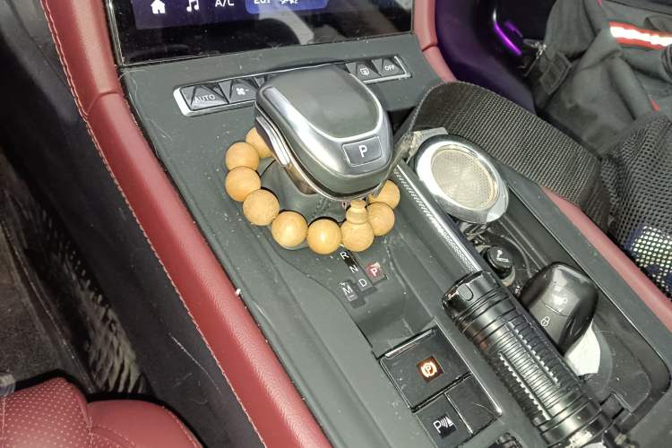 Used Hongqi H5 2024 1.5T DCT Smart Connect Flagship Edition
