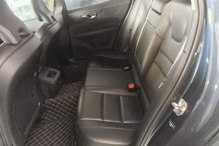 Used Volvo S60 2021 T4 Zhiyi Luxury Edition