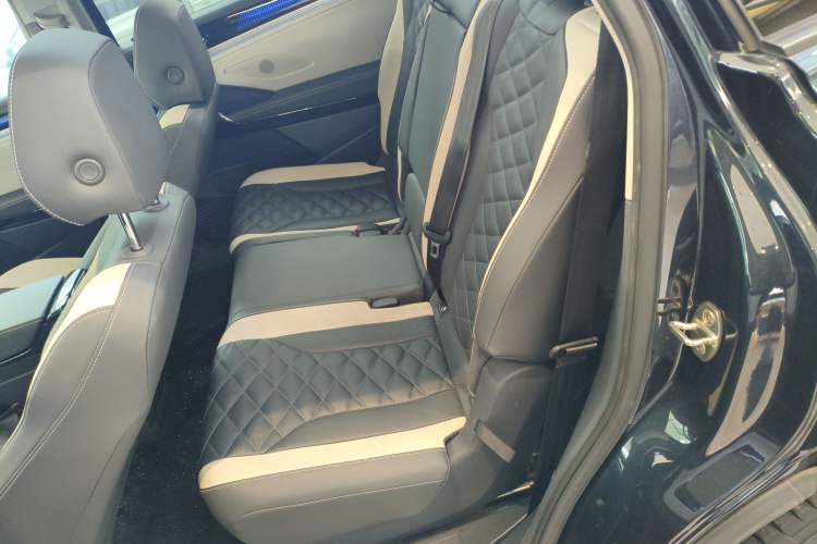 Used Volkswagen ID.6 CROZZ 2022 Long-Range Lite PRO Edition