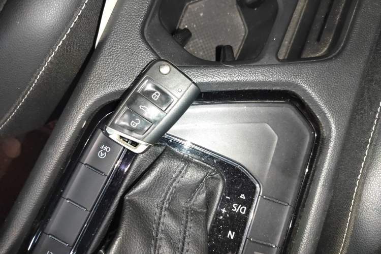 Used Volkswagen Tiguan L 2017 330TSI Automatic Two-Wheel Drive Comfort Edition