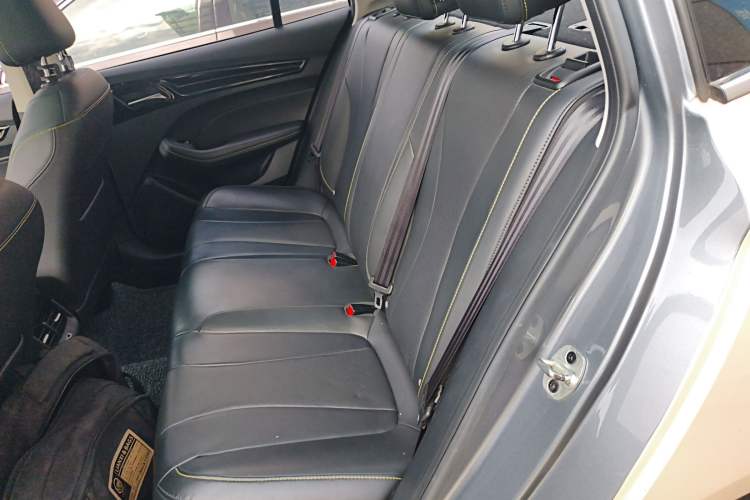 Used Roewe i5 2021 Revised Version 1.5L CVT Diamond Edition