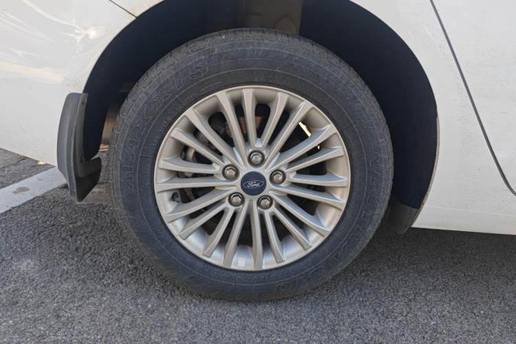 Used Ford Escort 2017 Revised Version 1.5L Manual Comfort Edition