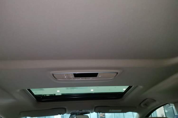 Used Buick GL8 New Energy 2025 Lu Shang Smart Enjoyment Edition 7-Seater
