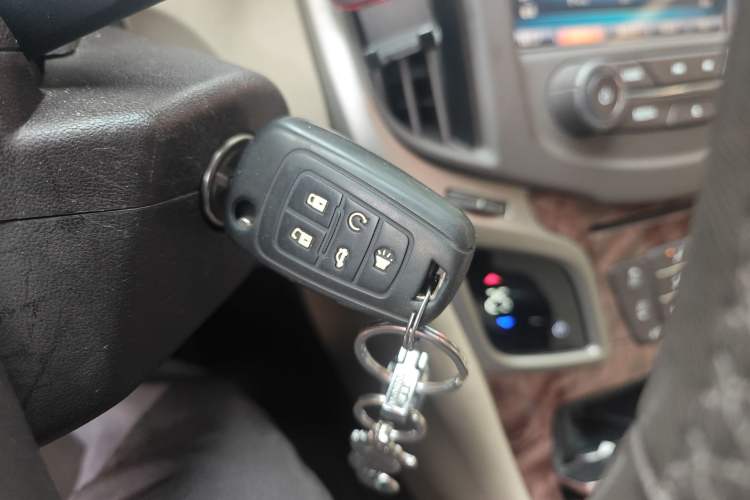 Used Buick LaCrosse 2013 2.4L SIDI Leading Comfort Version
