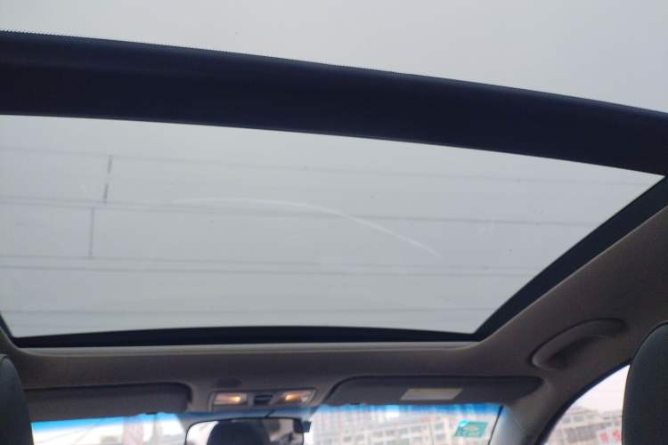 Used Hyundai Mistra 2017 1.8L Automatic Deluxe DLX Model China V Emission Standard
