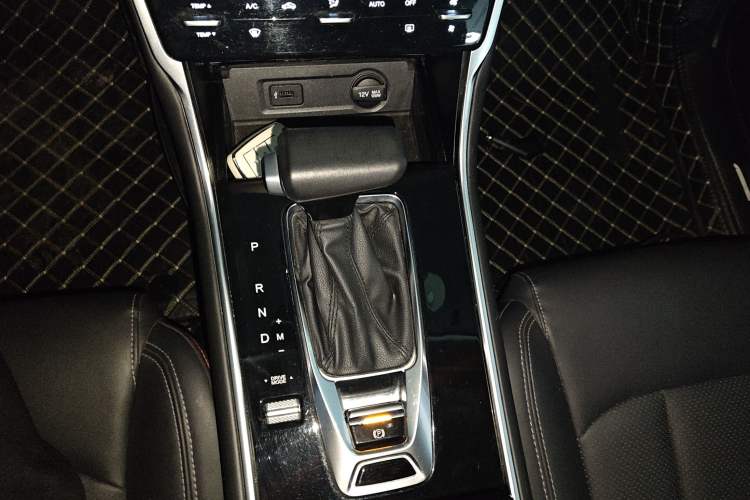 Used Changan CS75 2020 280T DCT Luxury Model China VI Standard
