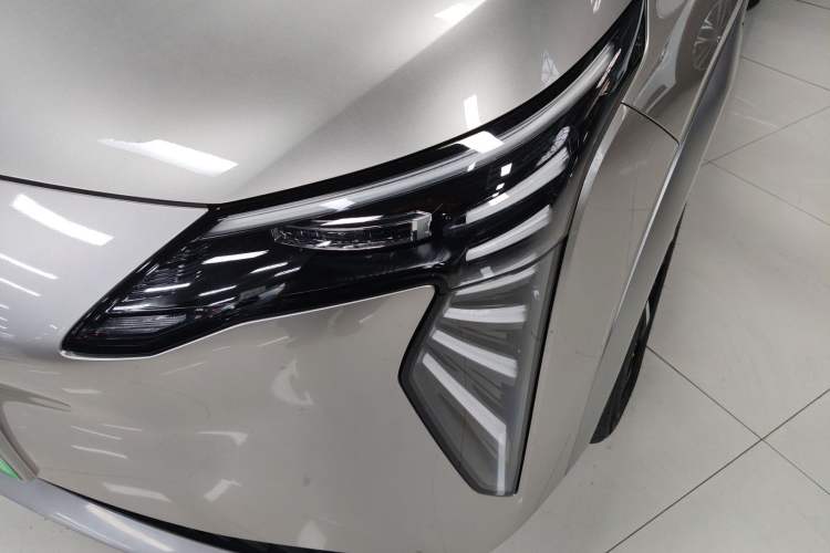 Used AION Y 2023 Plus 610 Smart Edition Ternary Lithium
