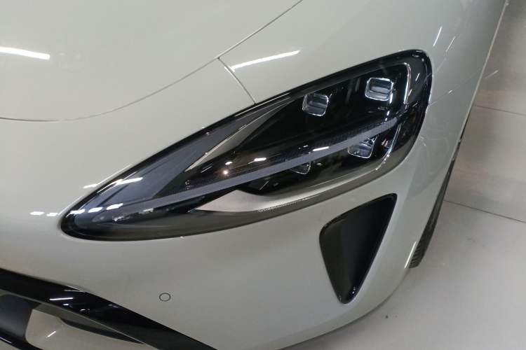 Used  SU7 2024 Rear-Drive Long-Range Intelligent Driving Version
