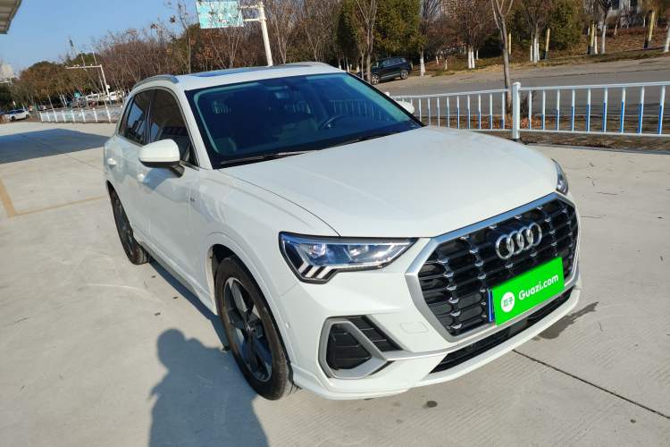 Used Audi Q3 2021 35 TFSI Fashion Dynamic Model
