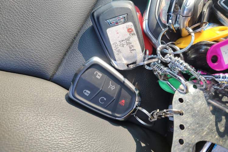 Used Cadillac XT4 2024 28T Two-Wheel-Drive Luxury Version
