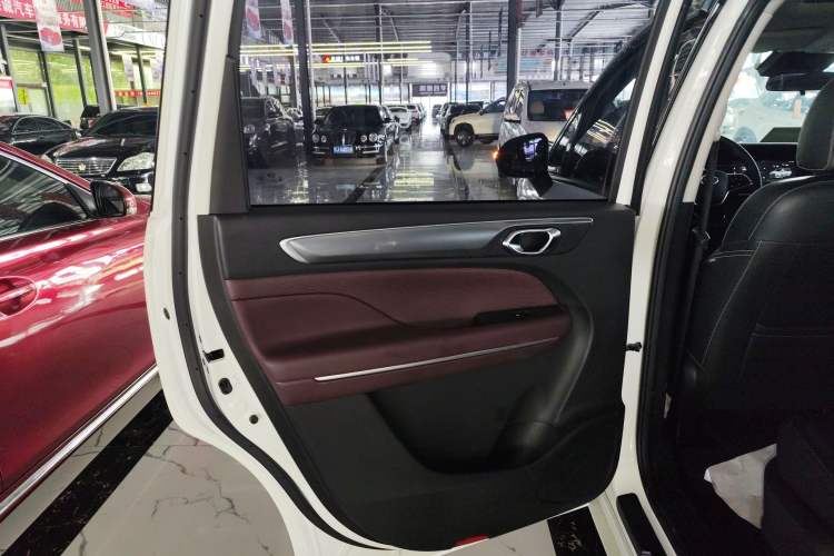 Used GAC Trumpchi M6 2023 PRO 270T DCT Luxury Edition
