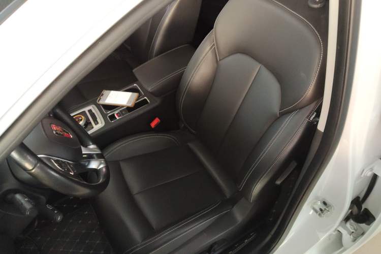 Used Roewe i6 New Energy 2017 45T Hybrid Connect & Smart Enjoyment Edition
