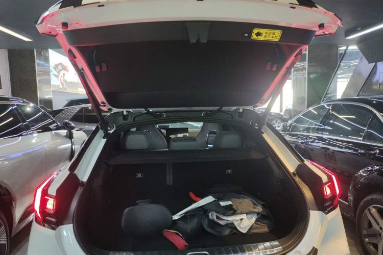 Used Zeekr 001 2024 YOU Edition 100 kWh All-Wheel Drive
