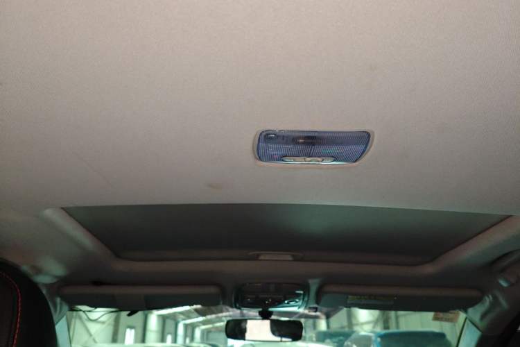 Used Haval H6 2016 Upgraded Model 1.5T Manual Two-Wheel Drive Elite Version
