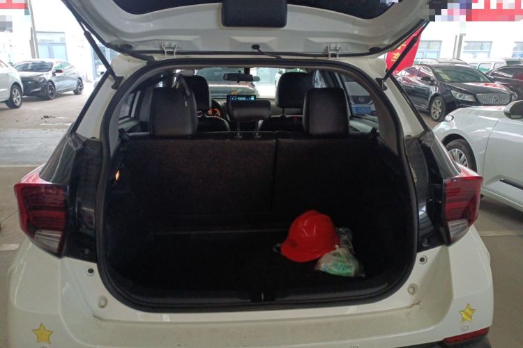 Used Toyota YARiS L 2022 X-Trail 1.5L CVT Luxury PLUS Edition
