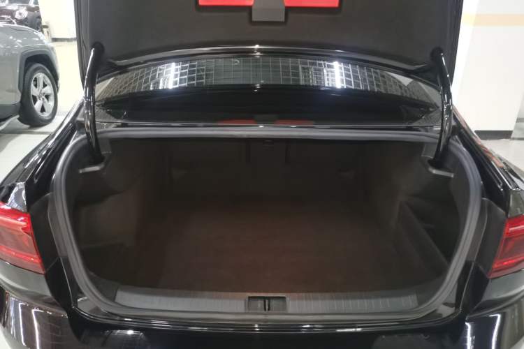 Used Volkswagen Magotan 2020 330TSI DSG Leading Model
