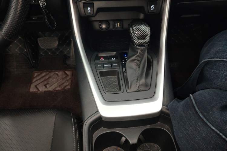 Used Toyota Wildlander 2024 2.0L CVT Two-Wheel Drive Leading Edition