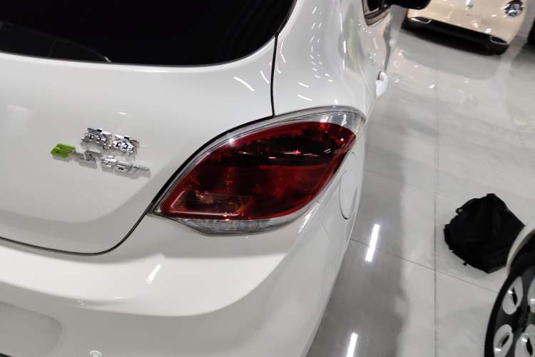 Used Oshan Benni E-Star 2022 Qingxin Edition Colorful Model Lithium Iron Phosphate