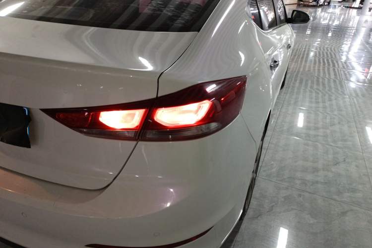 Used Hyundai Elantra 2016 1.6L Automatic ZhiXuan – Elite Version
