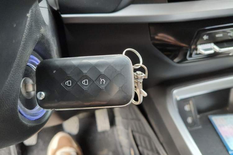 Used Wuling Jiachen 2022 1.5L Manual Comfort Edition
