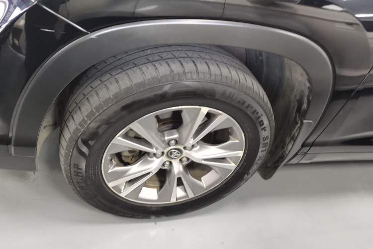 Used Toyota Highlander 2015 2.0T Four-Wheel Drive Elite Edition 7-Seater
